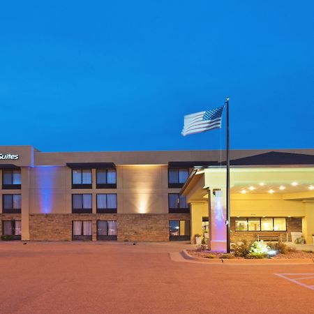 Holiday Inn Express Hotel & Suites Colby, An Ihg Hotel Εξωτερικό φωτογραφία