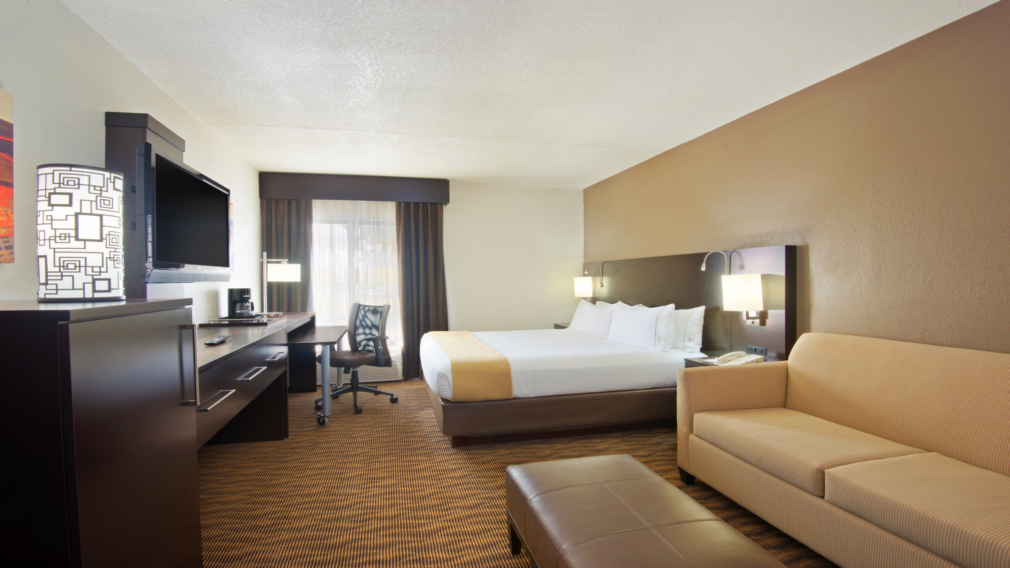 Holiday Inn Express Hotel & Suites Colby By Ihg Εξωτερικό φωτογραφία
