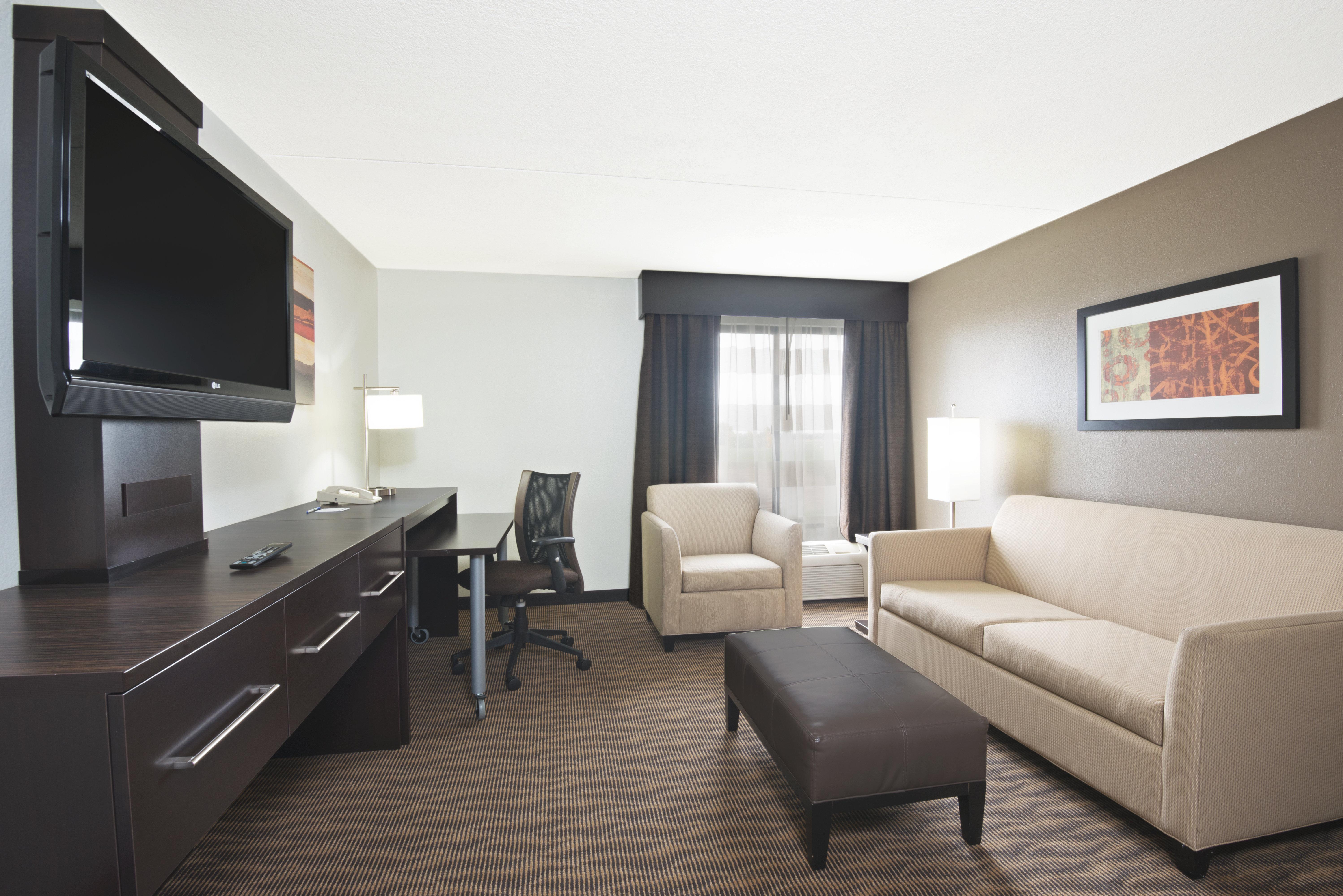Holiday Inn Express Hotel & Suites Colby By Ihg Εξωτερικό φωτογραφία