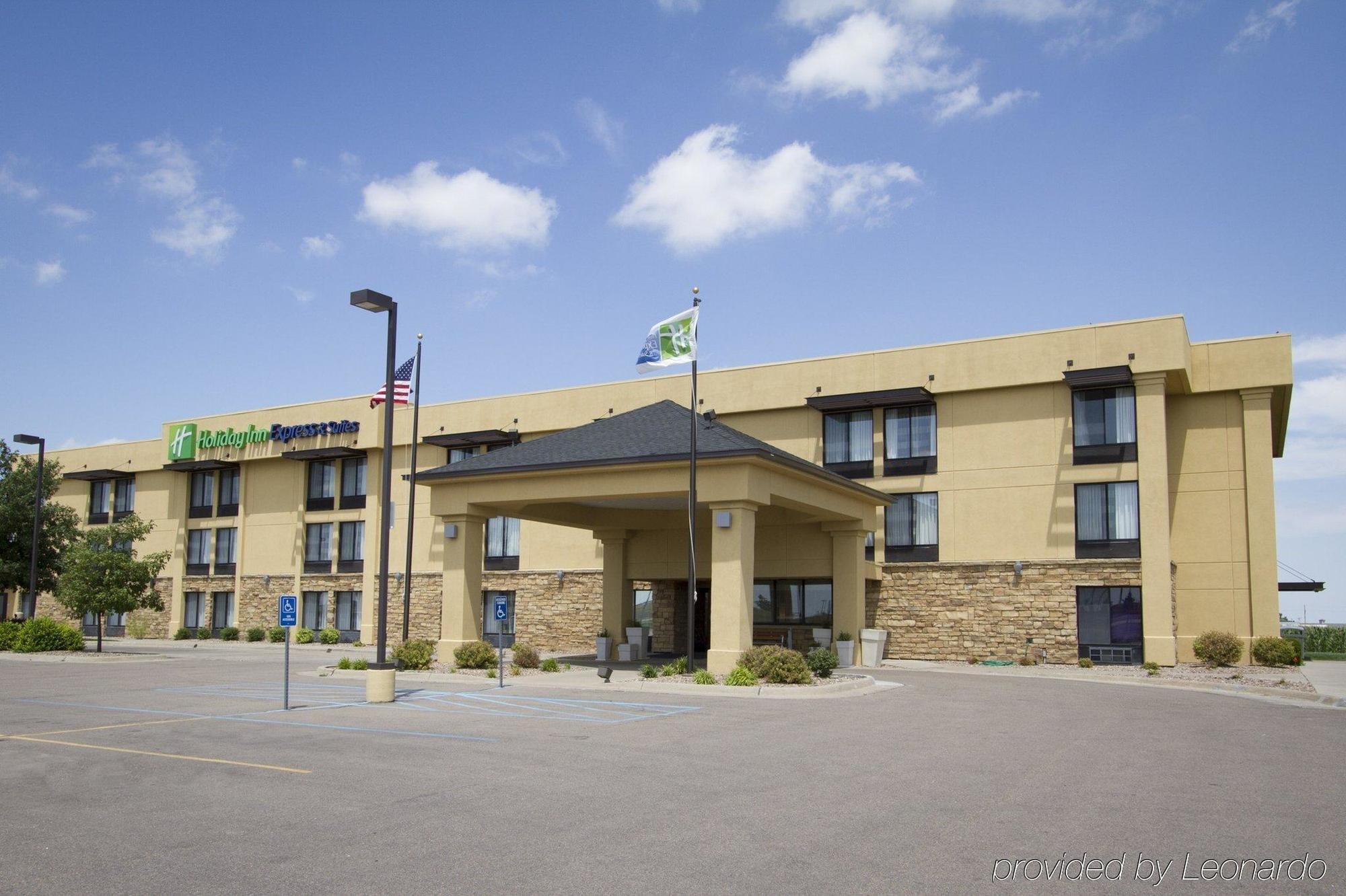 Holiday Inn Express Hotel & Suites Colby, An Ihg Hotel Εξωτερικό φωτογραφία