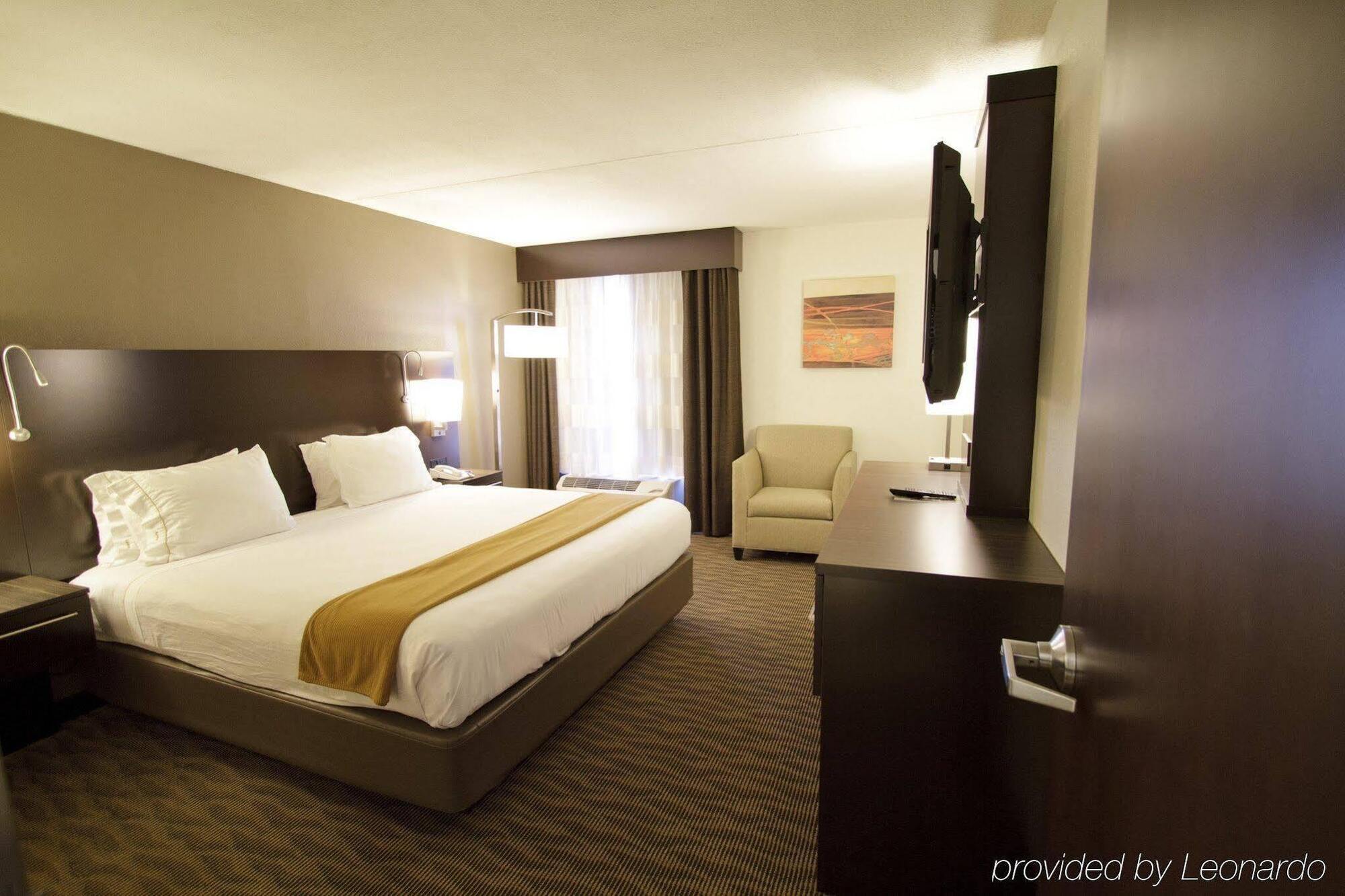 Holiday Inn Express Hotel & Suites Colby By Ihg Εξωτερικό φωτογραφία